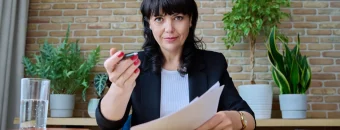 Что делает нотариус: полный список услуг