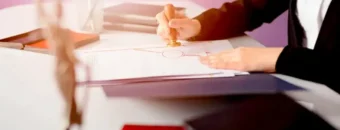 Как делится наследство между супругами